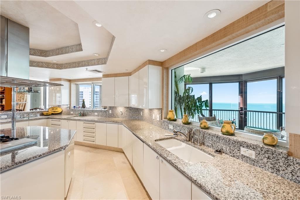 8477 Bay Colony Dr #ph17, Naples, photo 2