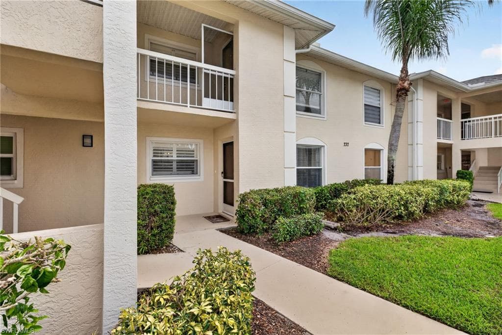 737 Landover Ct #102, Naples