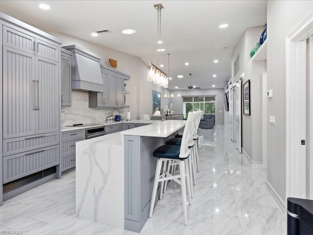 798 Wiggins Bay Dr, Naples
