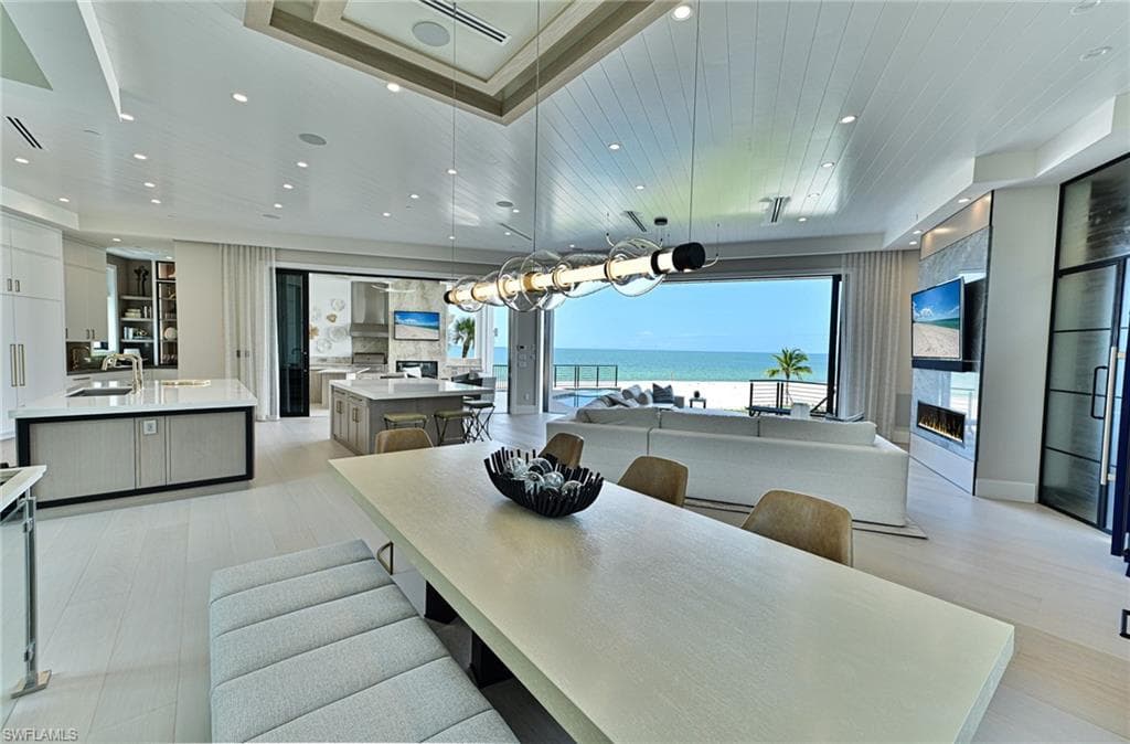 105 Saint Eustacius Ln, Bonita Springs, photo 3