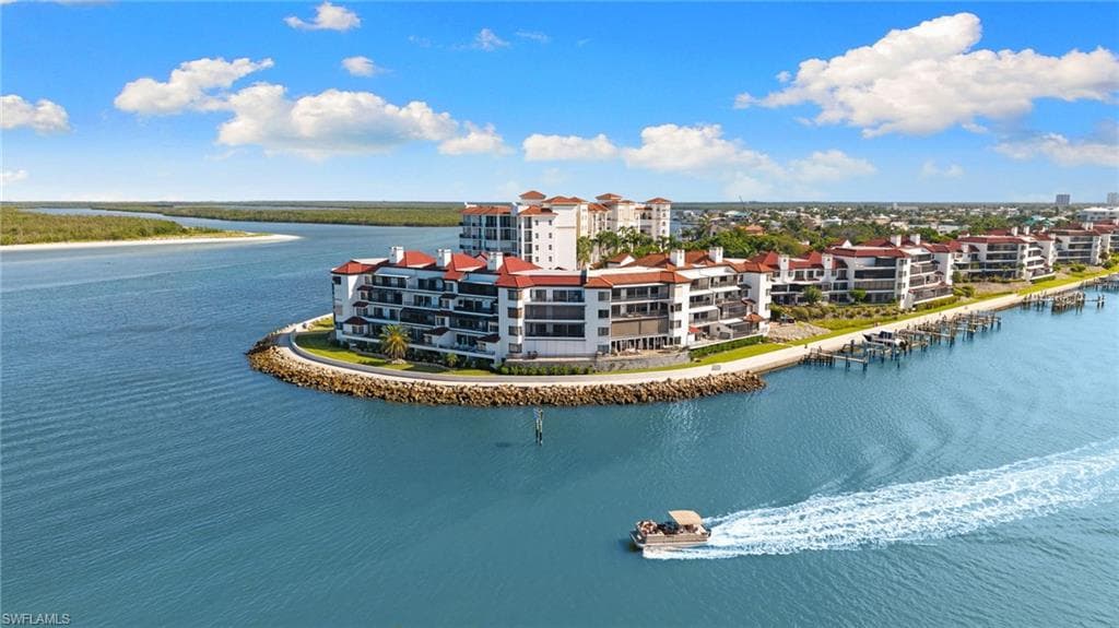 533 La Peninsula Blvd #533, Naples