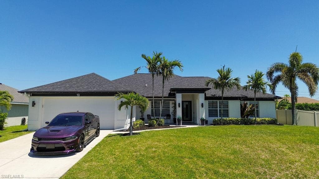 19 13th Pl, Cape Coral