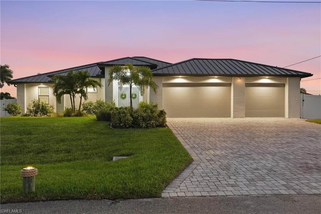 3302 18th St, Cape Coral
