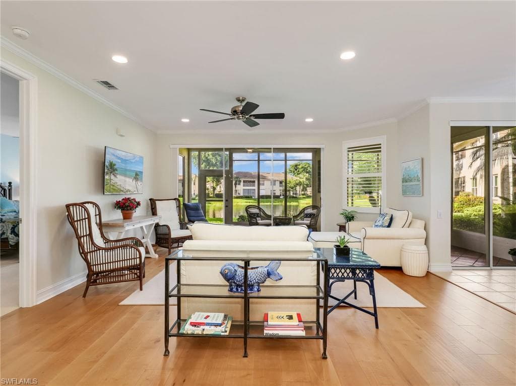 882 Carrick Bend Cir #102, Naples