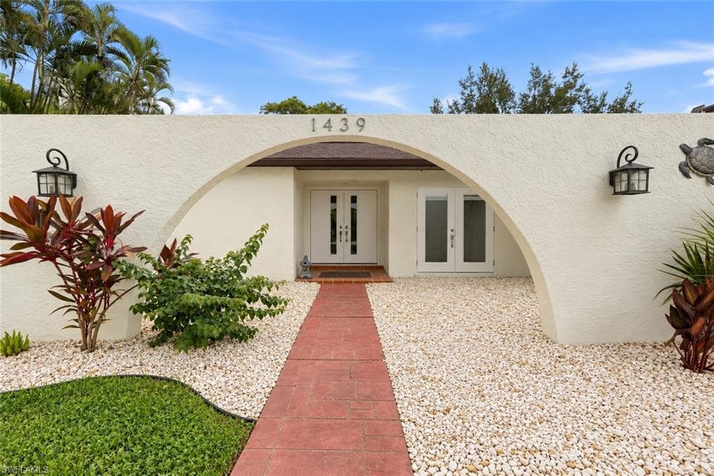 1439 Claret Ct, Fort Myers, photo 3