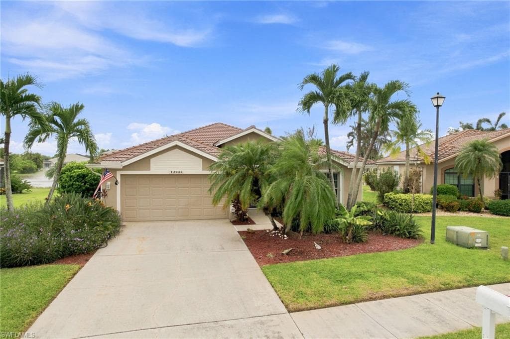 12833 Dresden Ct, Fort Myers, photo 3