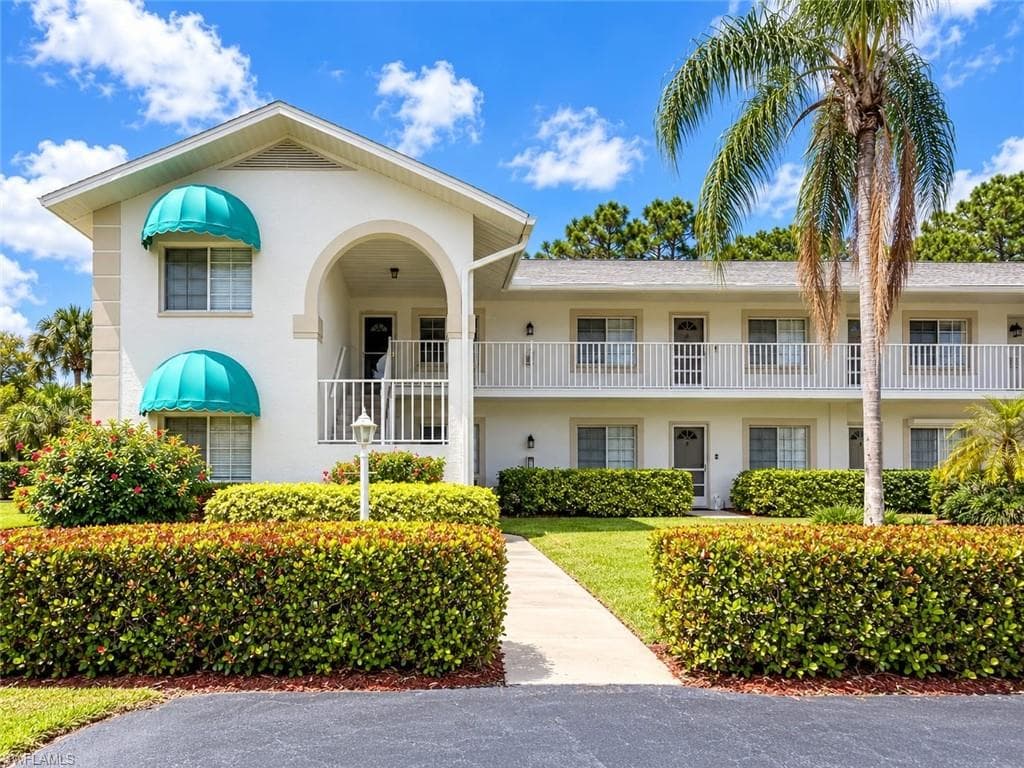 281 Gabriel Cir #6, Naples