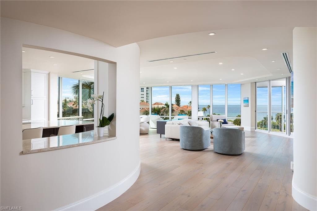3991 Gulf Shore Blvd #301, Naples