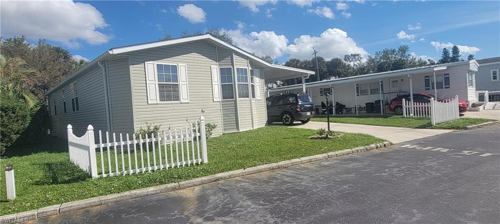 24945 Windward Blvd, Bonita Springs, photo 3