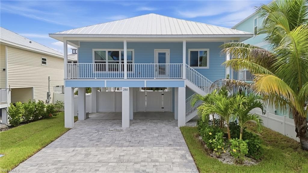 250 Pearl St, Fort Myers Beach