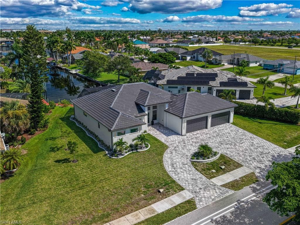 2201 Beach Pkwy, Cape Coral, photo 2