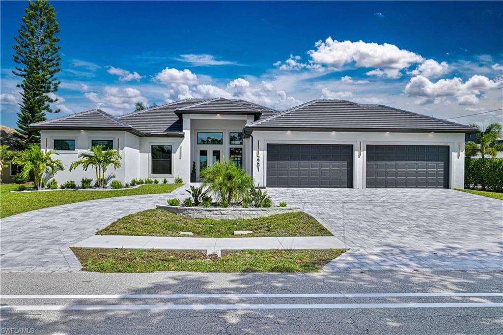 2201 Beach Pkwy, Cape Coral