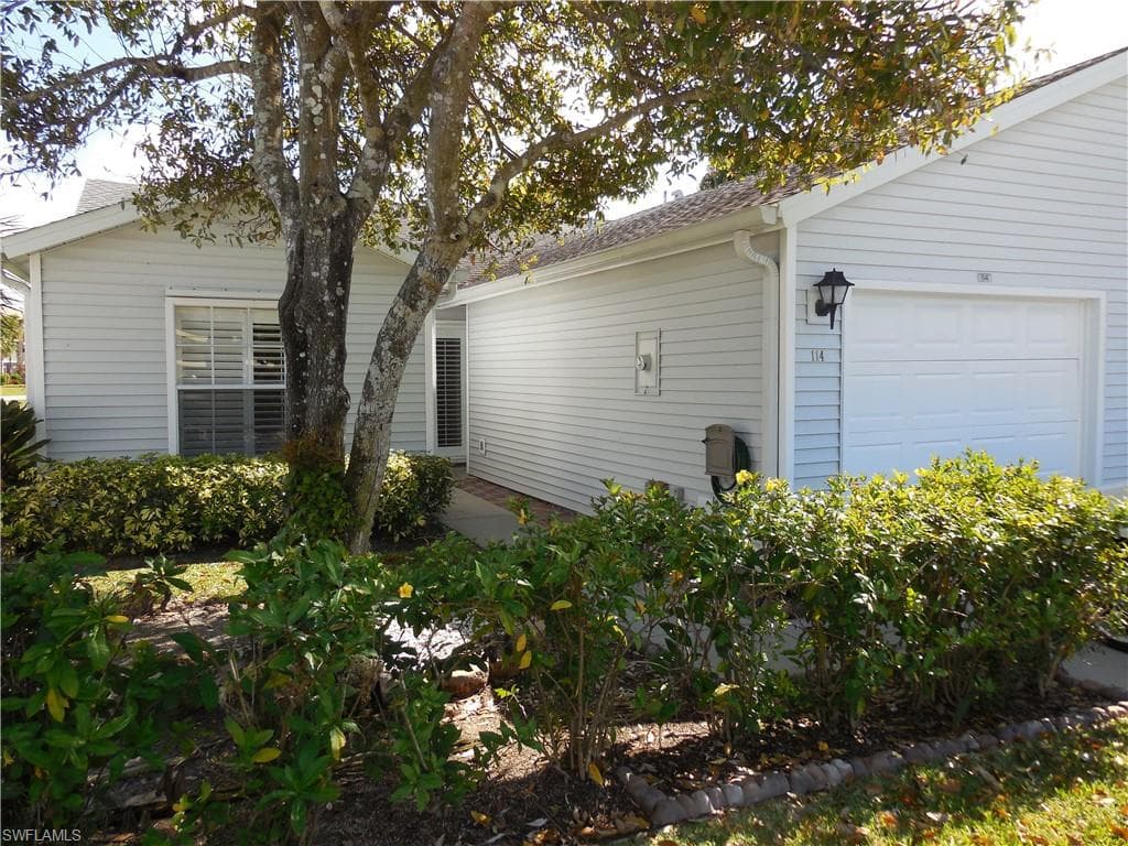 114 Quail Forest Blvd #7, Naples, photo 2