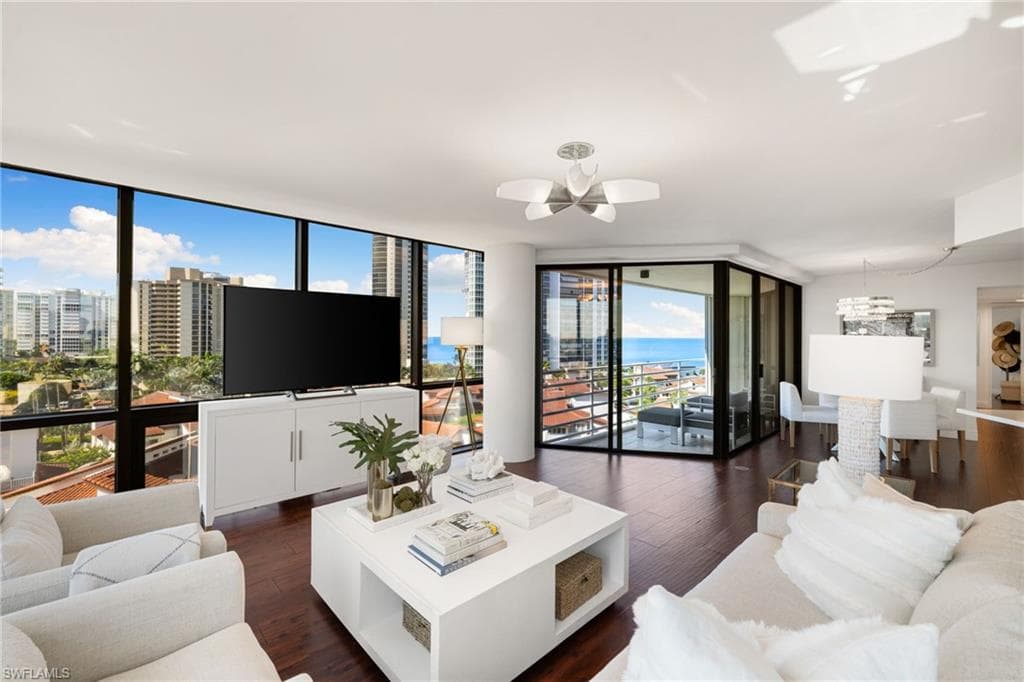 4751 Gulf Shore Blvd #905, Naples, photo 2