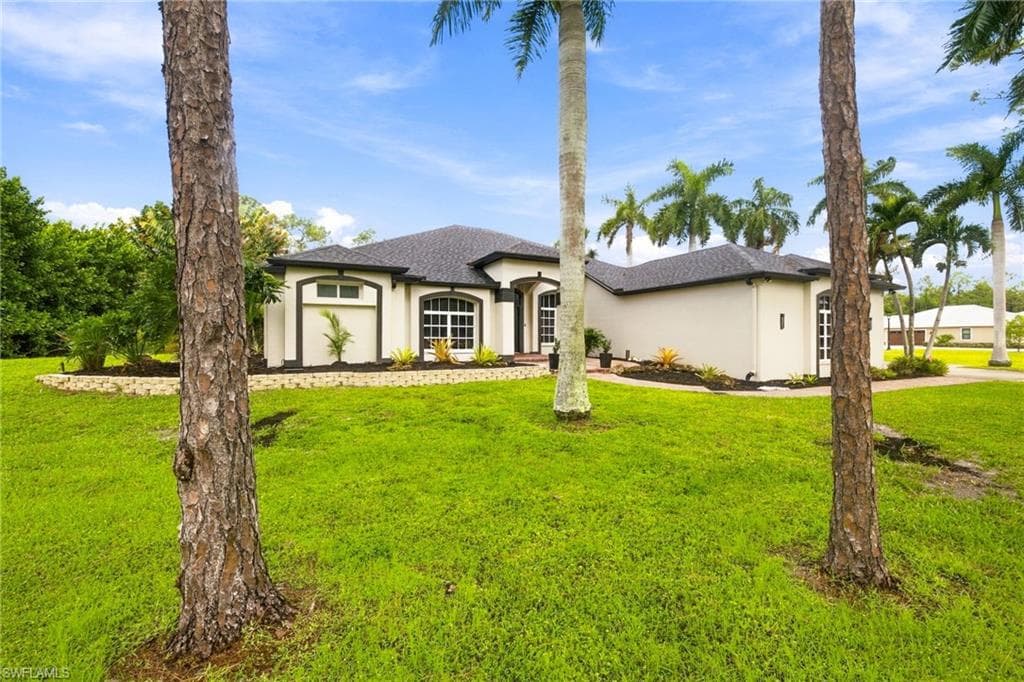 24200 Golden Eagle Ln, Bonita Springs, photo 3
