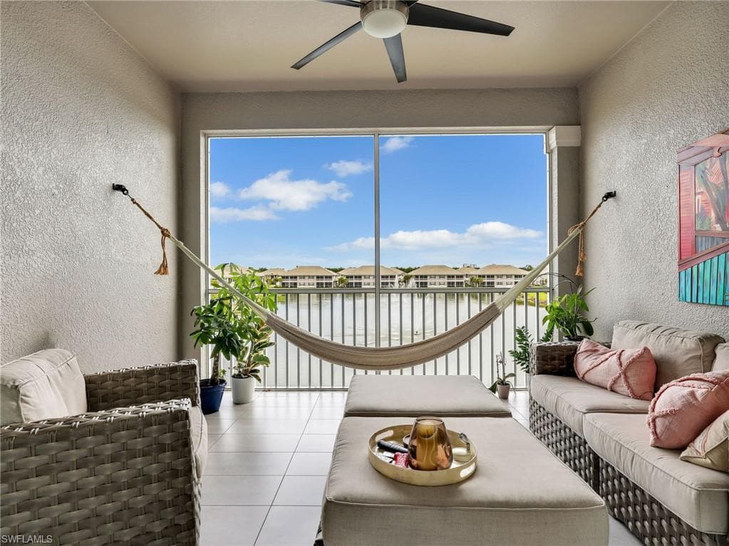 163 Indies Dr #202, Naples