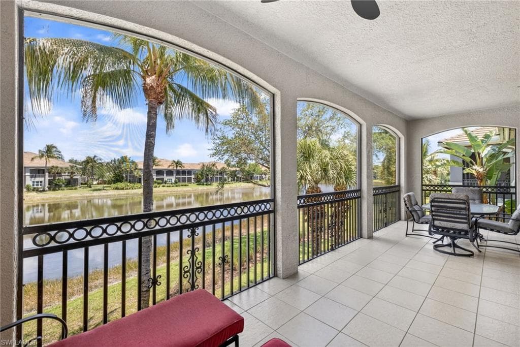 9219 Corfu Ct #202, Naples
