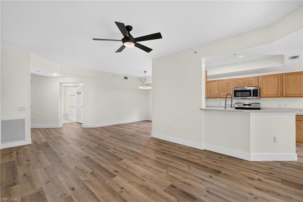 1295 Henley St #1207, Naples, photo 3