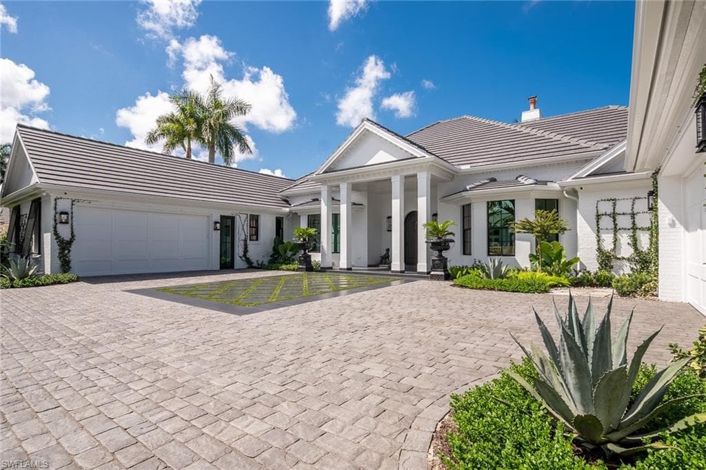 743 Saint Georges Ct, Naples, photo 3
