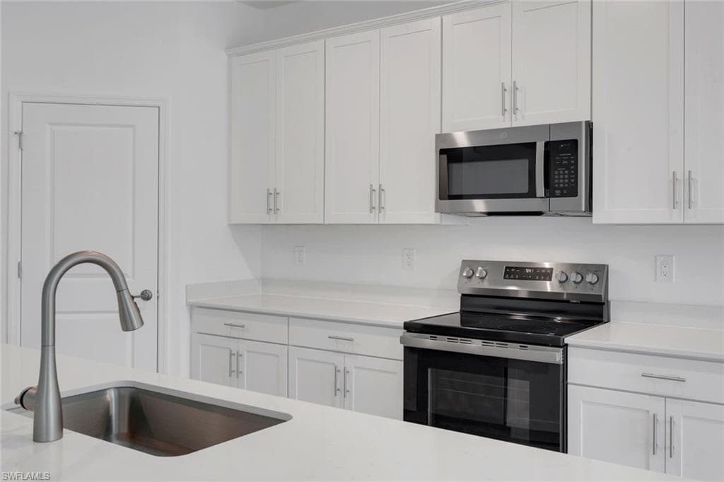 5180 Sugarwood Dr, Naples, photo 3