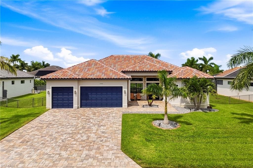 1909 45th St, Cape Coral, photo 2