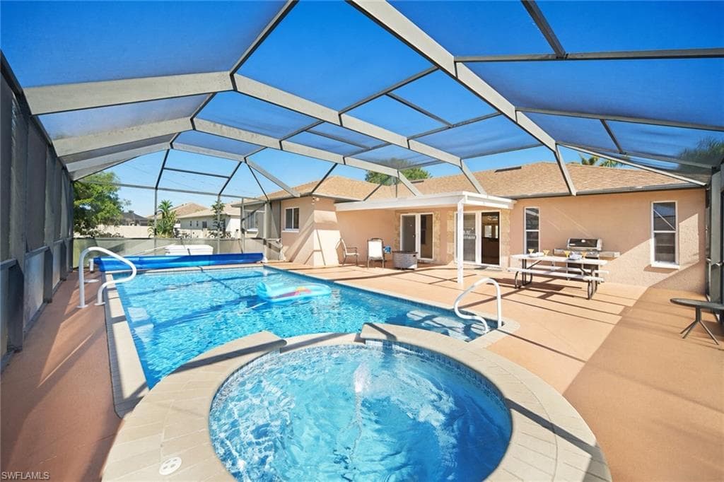 3832 20th Ave, Cape Coral