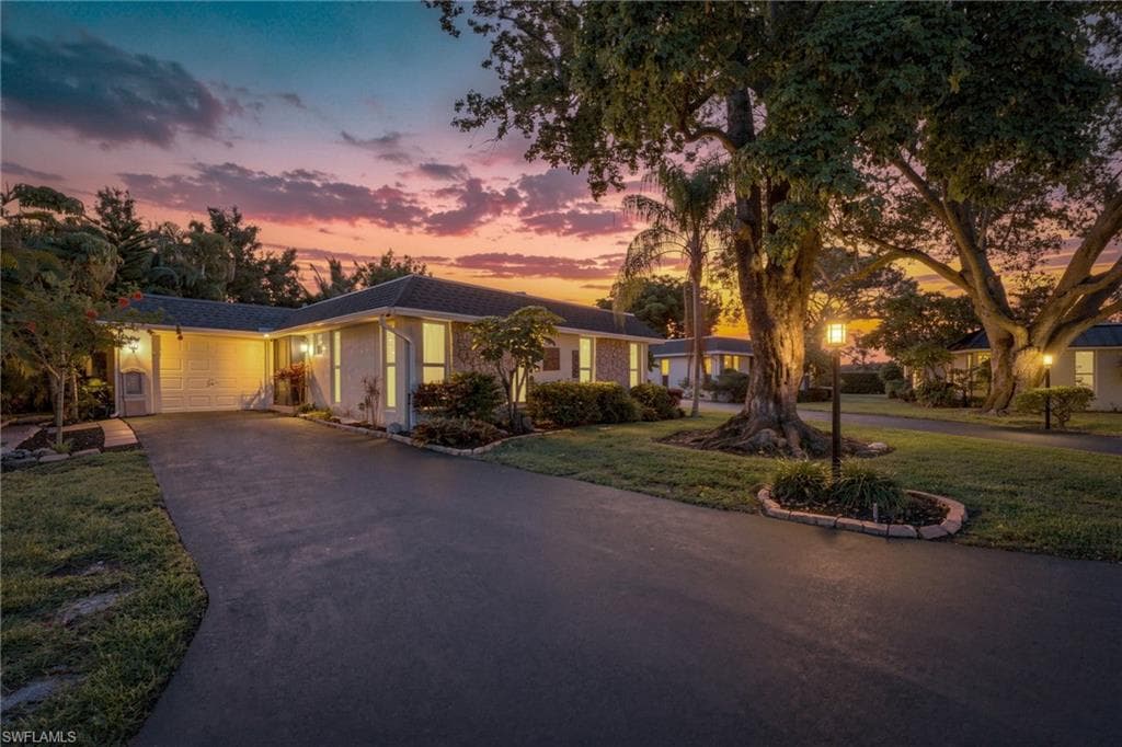 220 Lanchester Ct #32, Naples, photo 2