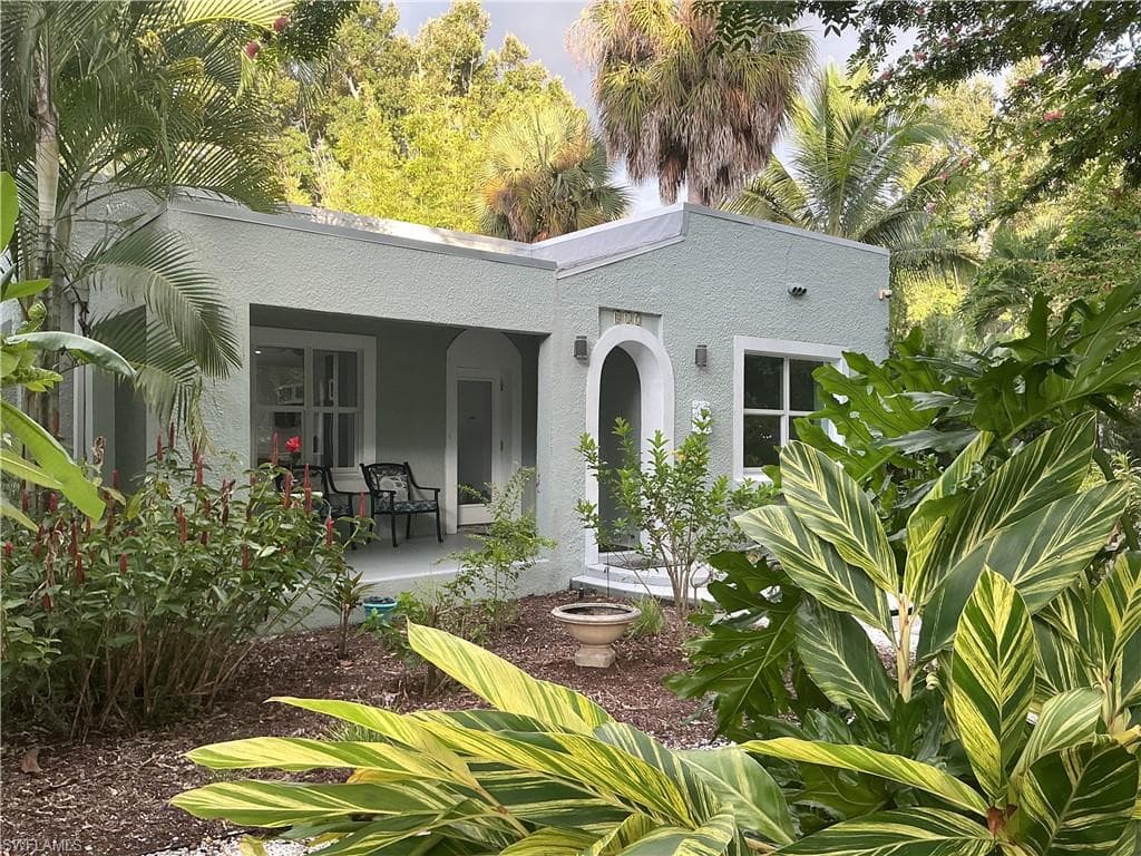 817/825 Julia St, Fort Myers, photo 3