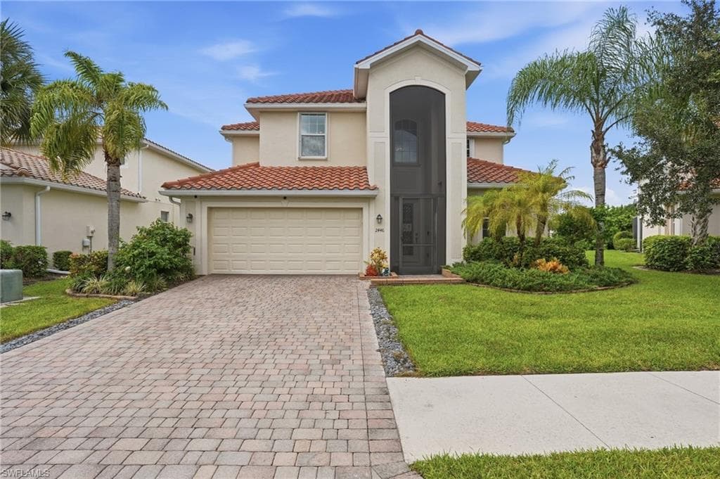 2446 Heydon Cir, Naples