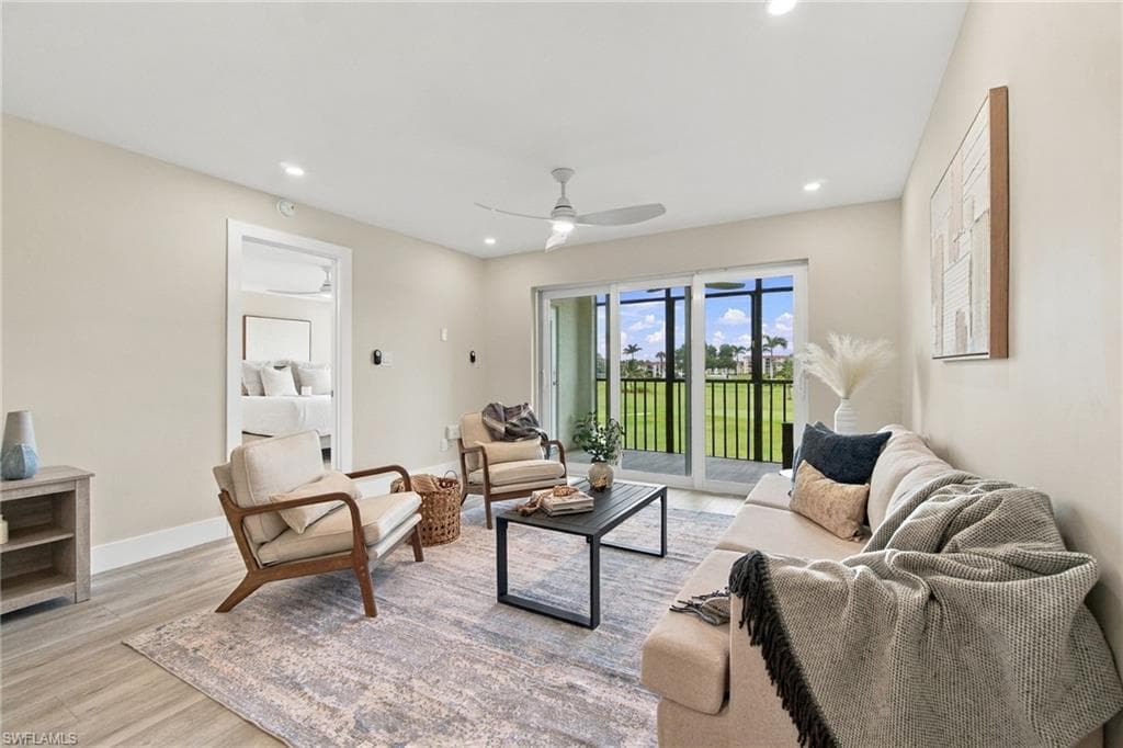 29 High Point Cir #204, Naples, photo 2