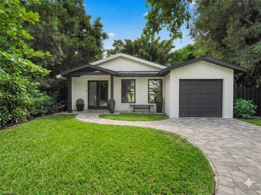 1046 Sperling Ave, Naples, photo 2