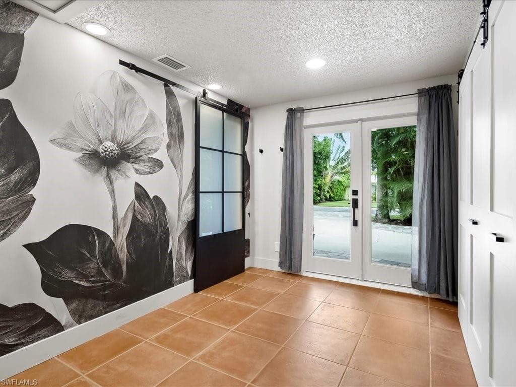 1046 Sperling Ave, Naples, photo 3
