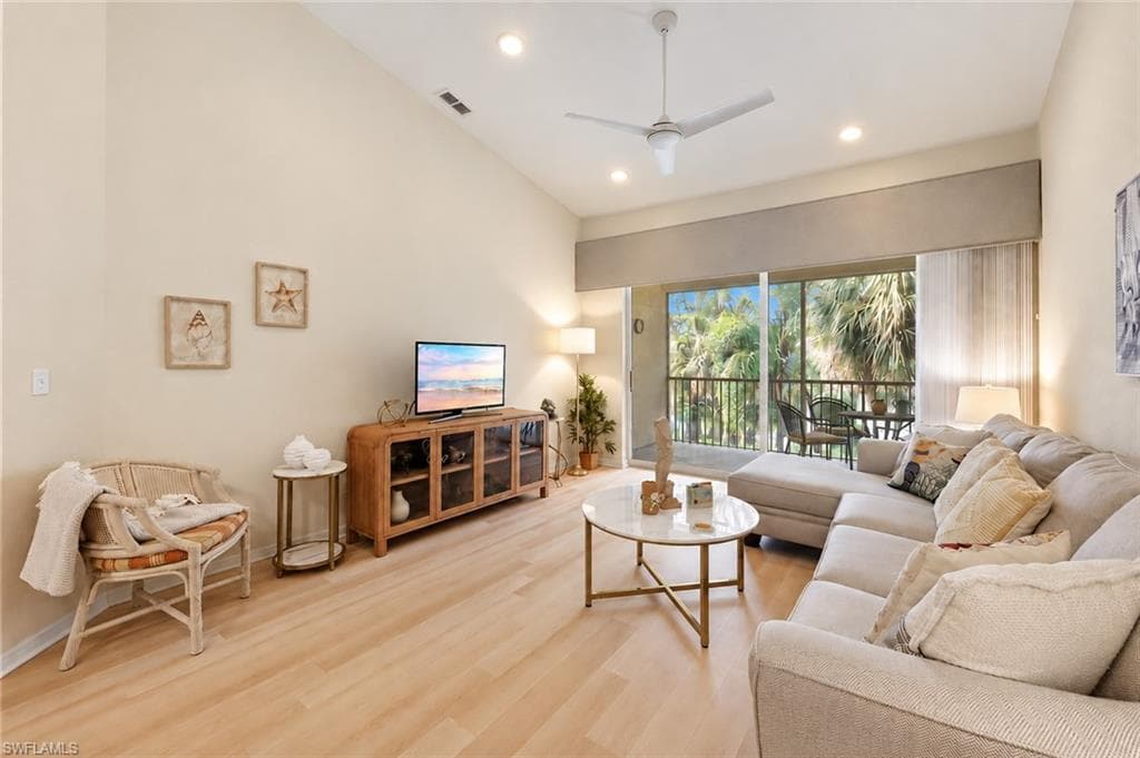 1240 Sarah Jean Cir #205, Naples, photo 2