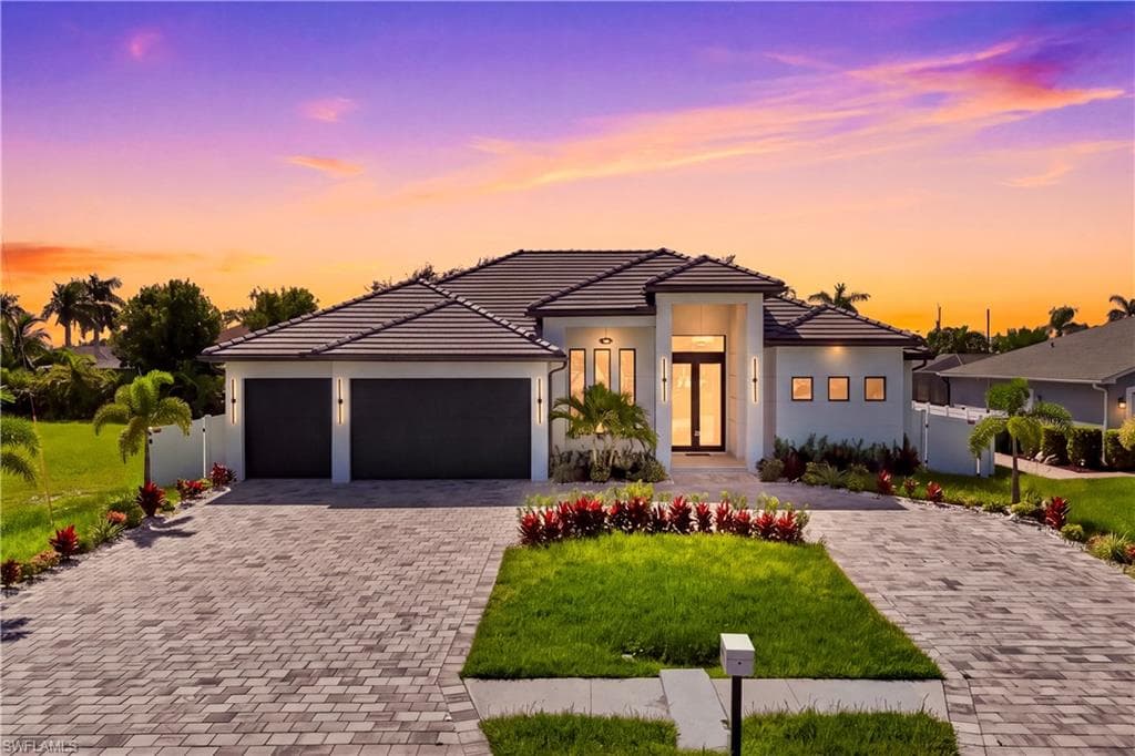 2814 Surfside Blvd, Cape Coral