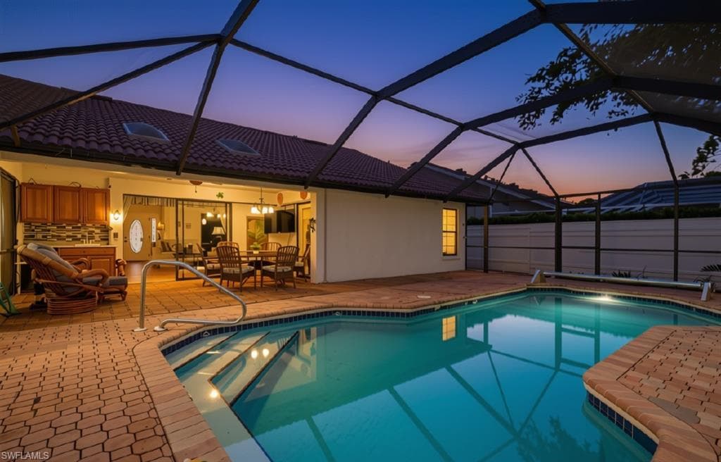 237 Fox Den Cir, Naples