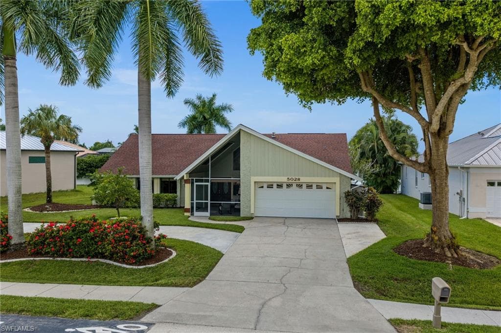 5028 Pelican Blvd, Cape Coral, photo 2