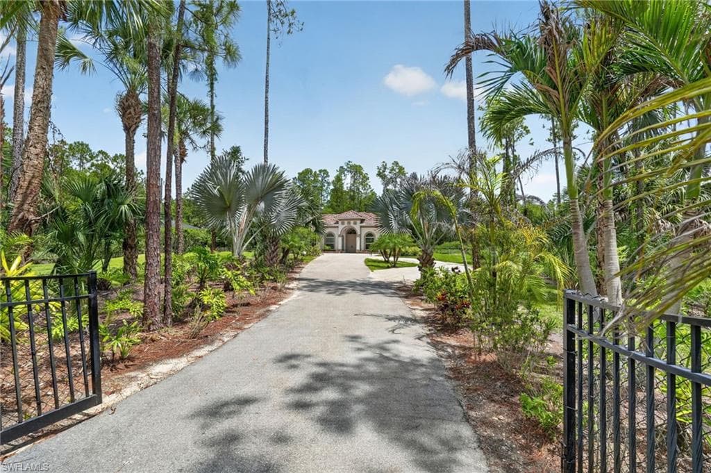 3451 12th Ave, Naples
