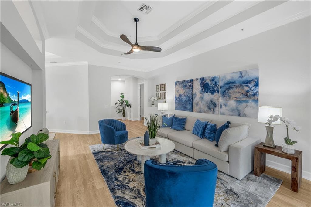 9520 Ironstone #202, Naples