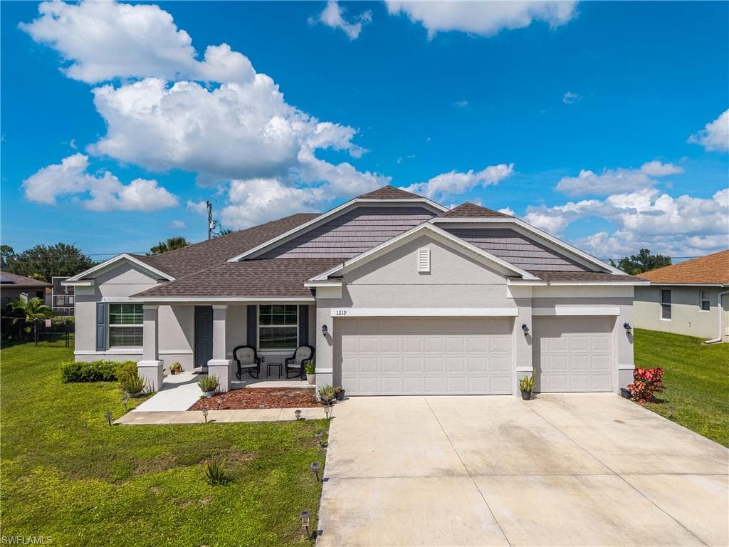 1219 10th St, Cape Coral, photo 2