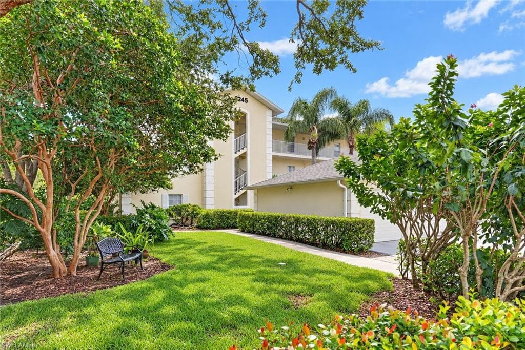 3245 Cypress Glen Way #518, Naples, photo 2
