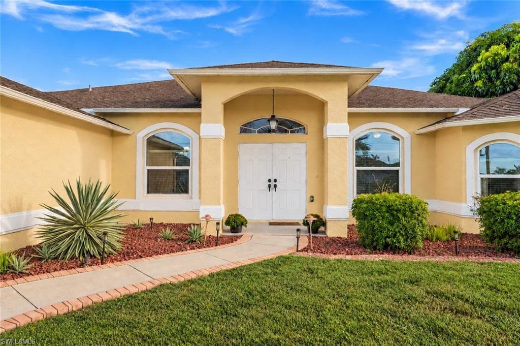 2223 25th Ter, Cape Coral