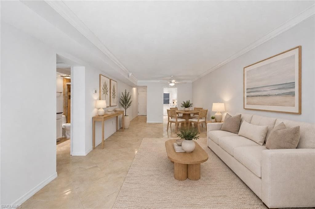 72 7th St #106, Naples, photo 2