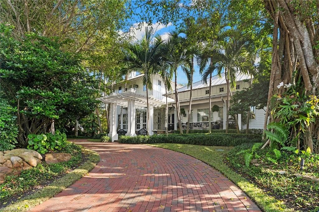 1800 Gordon Dr, Naples, photo 2