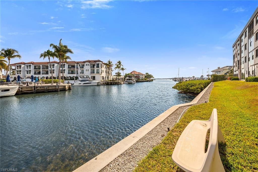 803 River Point Dr #306b, Naples