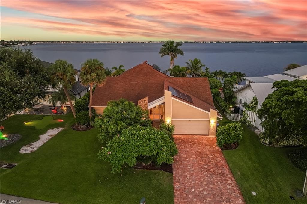 2901 22nd Pl, Cape Coral, photo 2