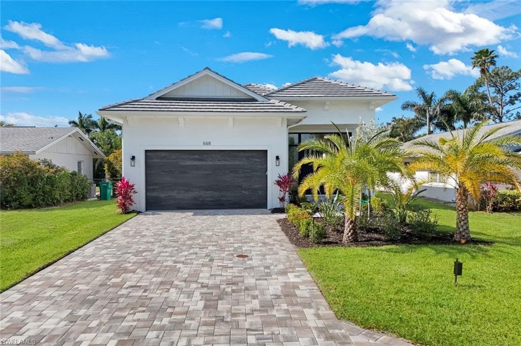 668 93rd Ave, Naples