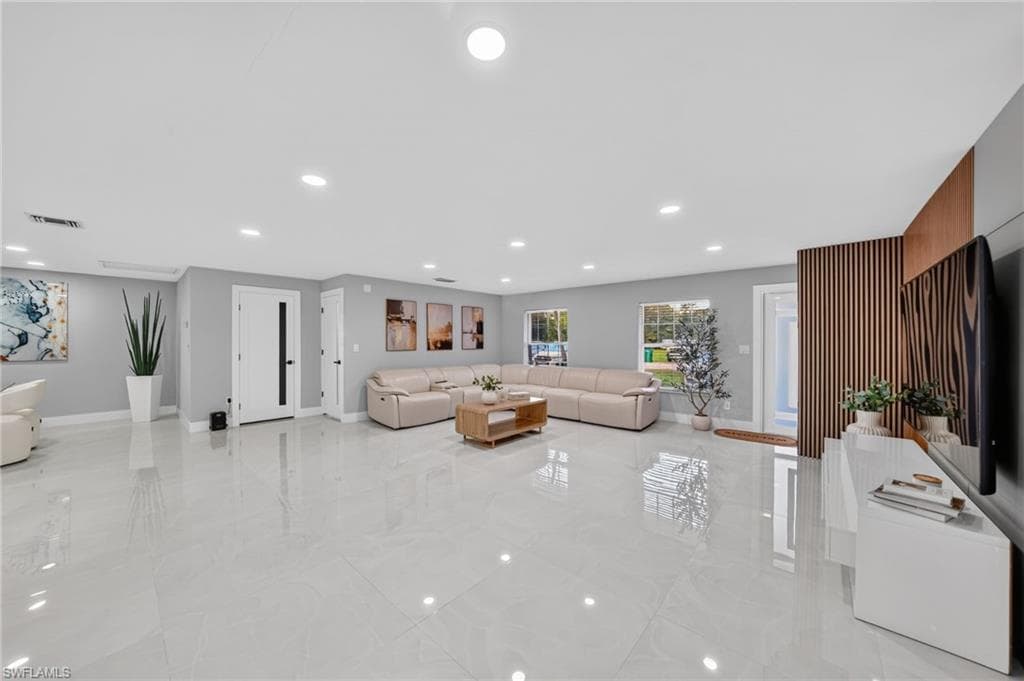 6255 Cedar Tree Ln, Naples, photo 2