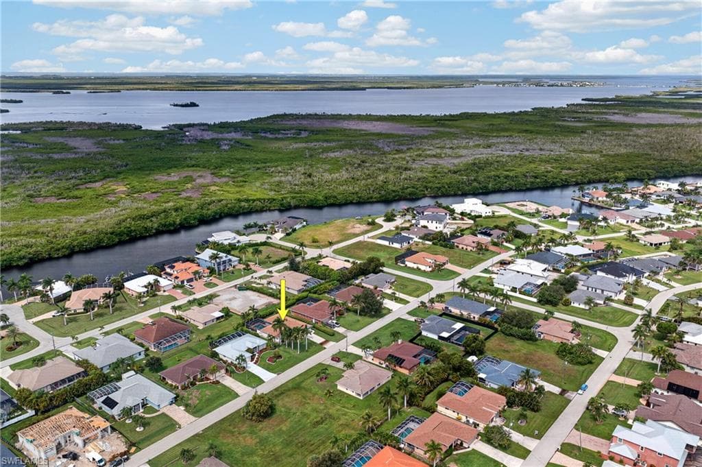 2812 29th Pl, Cape Coral, photo 2
