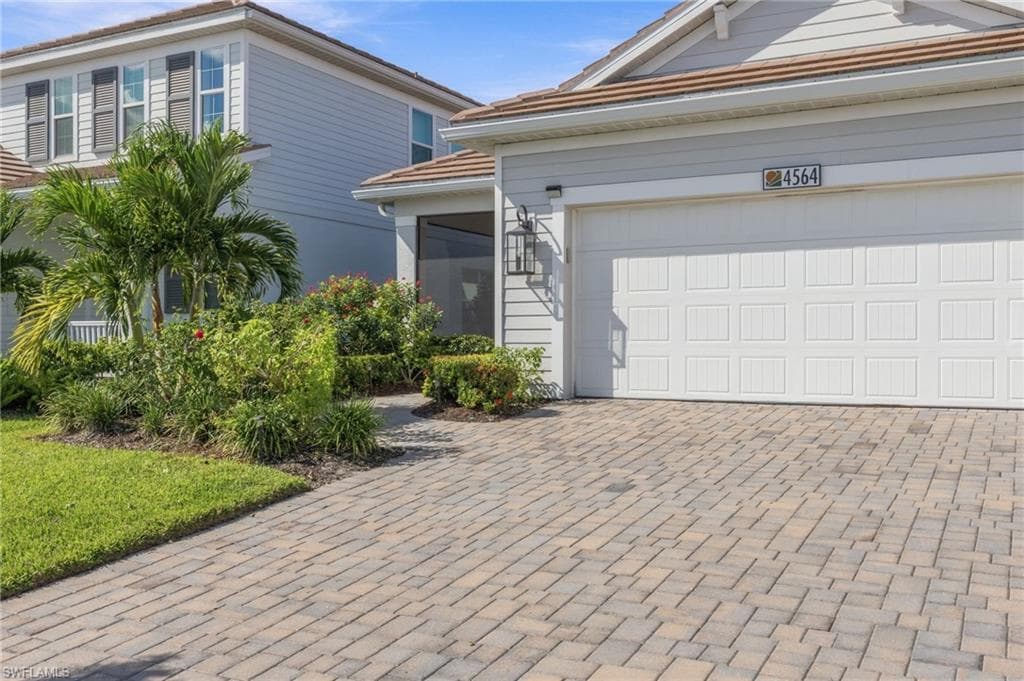 4564 Centaurus Cir, Naples, photo 2