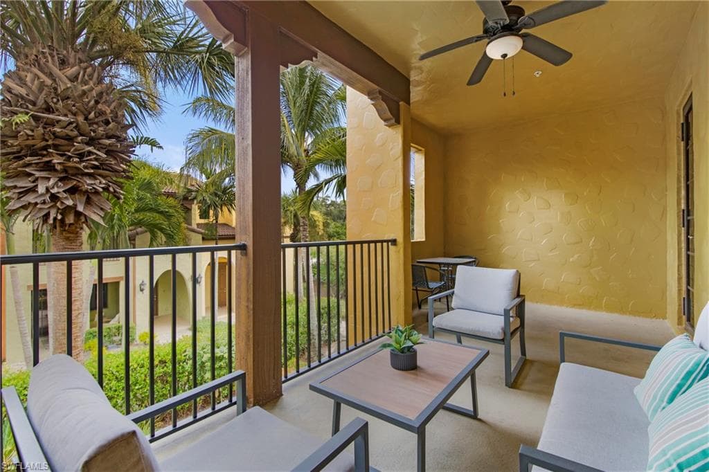 8975 Malibu St #1304, Naples, photo 3
